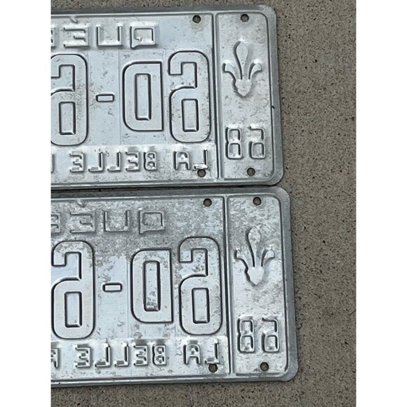 Pair of 1968 Quebec License Plates 6D-6546 LA BELLE PROVINCE White & Blue - Picture 6 of 8